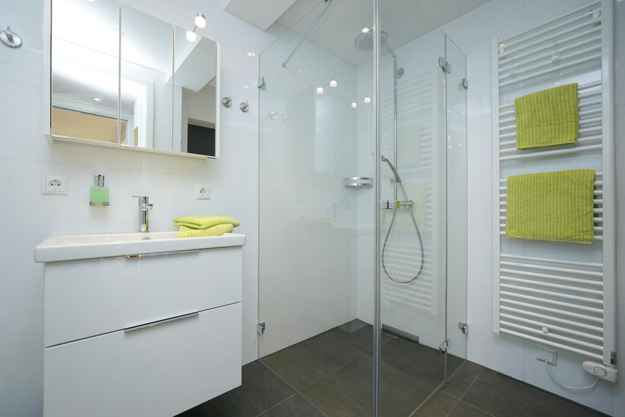 Appartement Traum Strandliebe Mit Meerblick, 3 Schlafzimmer, 2 Baeder